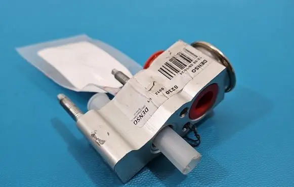 Opel Grandland X Air conditioning (A/C) expansion valve XS4824650940 IMPRK1545832