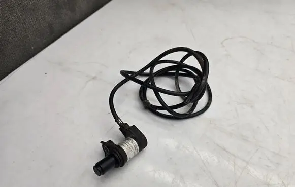 Mercedes-Benz Sprinter W906 Speed sensor (speedometer sensor) A0165422817 80043616 3284036
