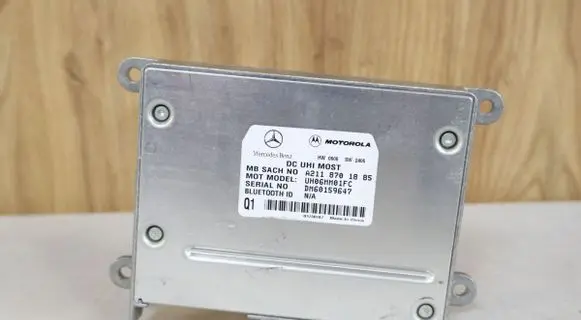 Mercedes-Benz CLS C219 Bluetooth control unit module 2118701885 A2118701885 DM60159647