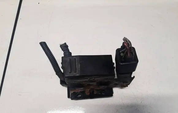 Chevrolet Captiva Glow plug pre-heat relay 0281003041