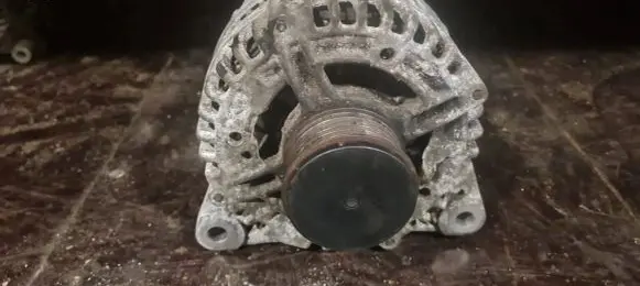 Volvo S40 Generator/alternator 0121615028