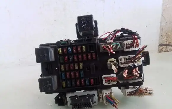 Hyundai Santa Fe Fuse module 9540026500