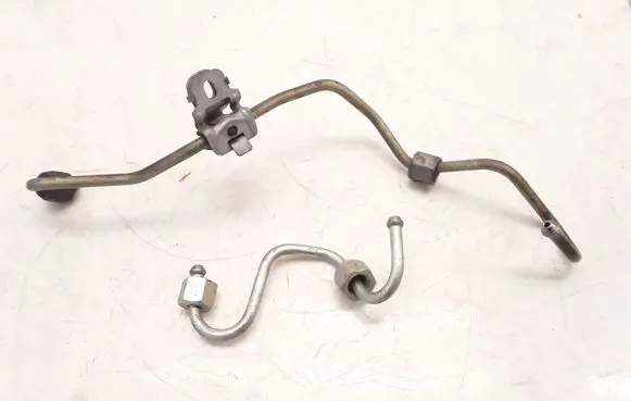 Mitsubishi Outlander Fuel injector supply line/pipe 734024A 833541
