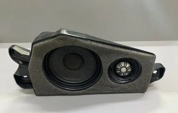 BMW X6 E71 Rear door speaker 9211049