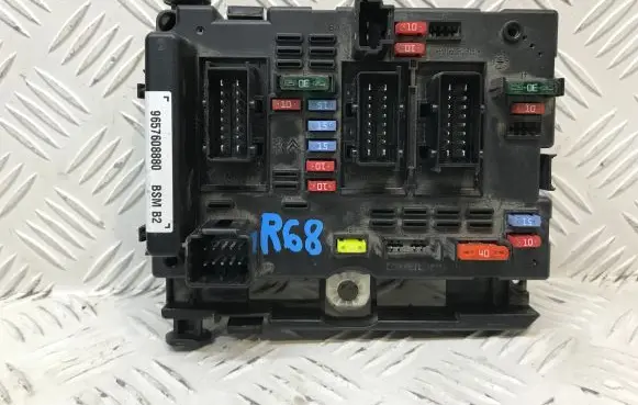 Peugeot Partner BSM Control unit 9657608880