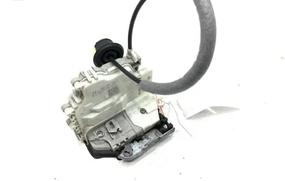 Audi A4 S4 B9 Rear door lock 8X0839016E