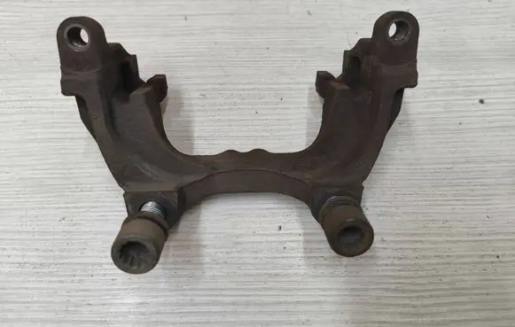 Audi Q2 - Brake caliper pad carrier rear 7010