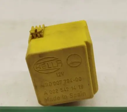 Mercedes-Benz C W203 Other relay 0025421419