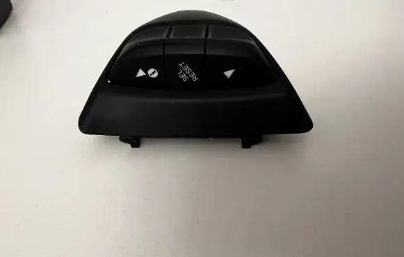 Honda CR-V Steering wheel buttons/switches 12345678XYZ
