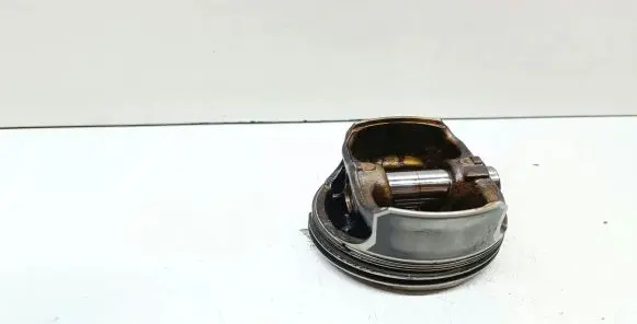 BMW 3 E92 E93 Piston 084201
