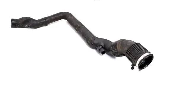 Land Rover Discovery 4 - LR4 Intercooler hose/pipe AH227990AB