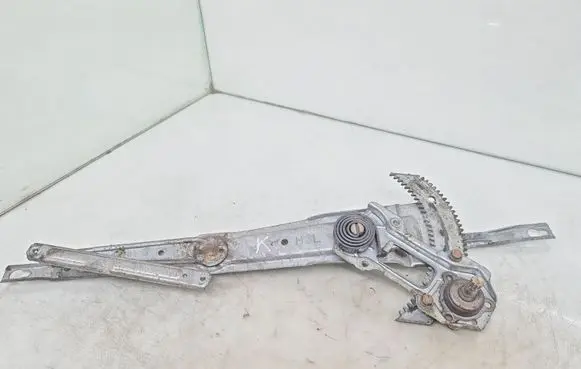 Honda Civic Front door manual window regulator