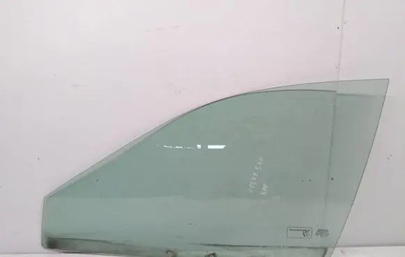 Volvo S40, V40 Front door window glass four-door