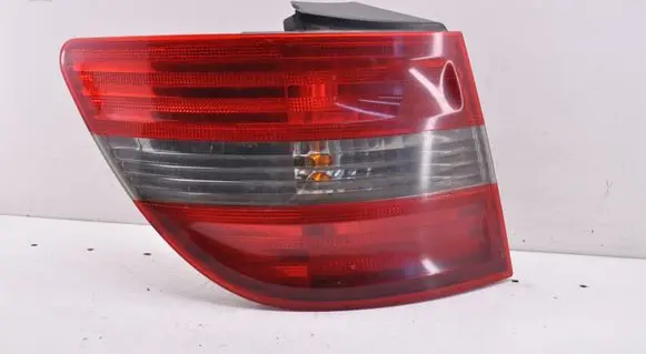 Mercedes-Benz B W245 Rear/tail lights A1698202364