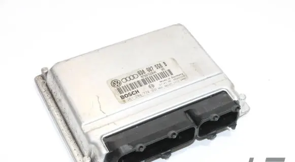 Audi A4 S4 B5 8D Engine control unit/module 8D0907558B 0261204774