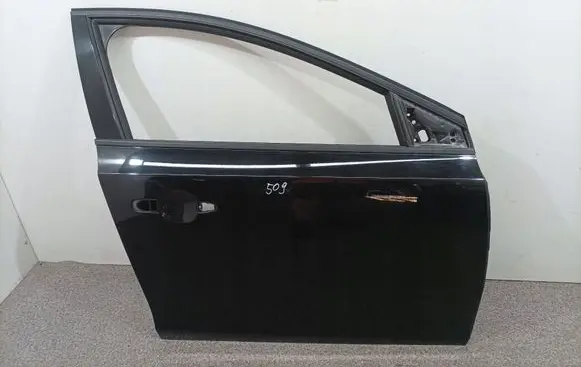 Volvo V40 Front door