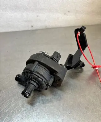 Renault Master IV Electric auxiliary coolant/water pump 