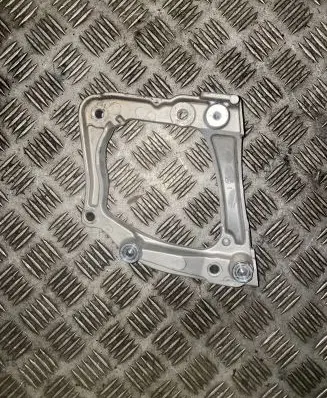 Opel Corsa F A/C compressor mount bracket 9826641380 982664138002