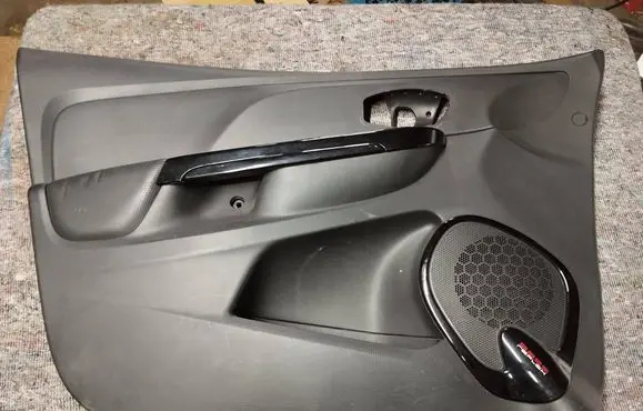 Renault Clio IV Front door card panel trim 809016759R