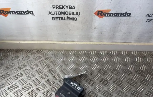 Volkswagen Golf V Door control unit/module 1K0907530E