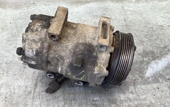Volvo V50 Air conditioning (A/C) compressor (pump) 8D7VDG