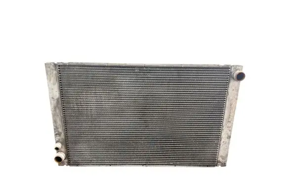 Audi A8 S8 D3 4E Coolant radiator 4E0121251