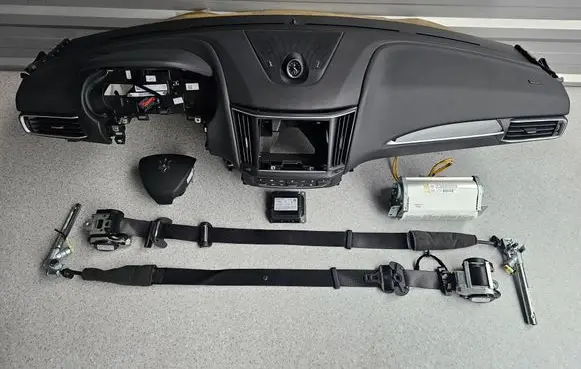 Maserati Levante Dashboard LEVKONSNERA