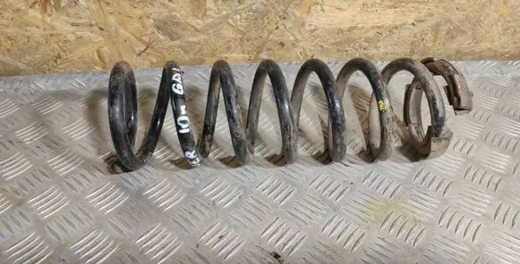 Mitsubishi Outlander Rear coil spring