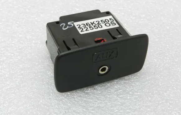 Subaru Forester SH AUX in-socket connector 86257FG010