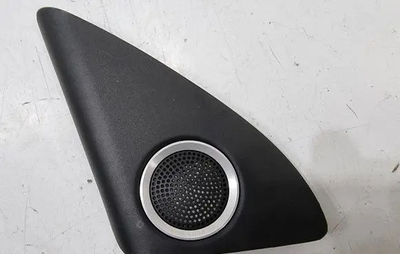 Audi Q5 SQ5 Front door speaker cover trim 8R0035423A