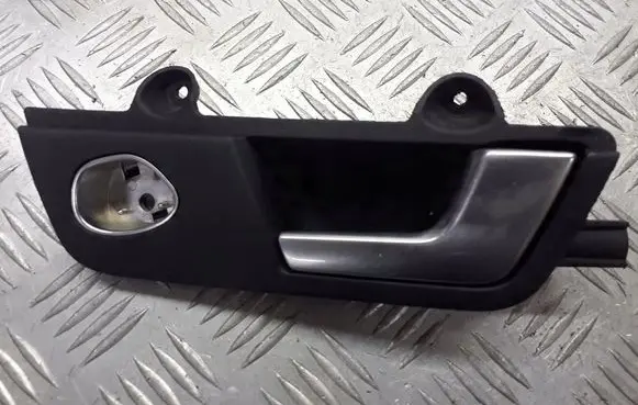 Audi A4 S4 B7 8E 8H Front door interior handle 8E1837020