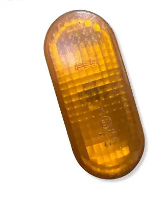 Volkswagen Golf IV Front fender indicator light 3B0949117