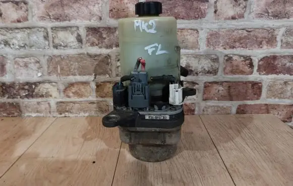 Ford Focus Power steering pump