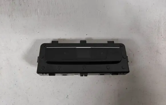 Volkswagen Tiguan Climate control/heater control trim 11A907049