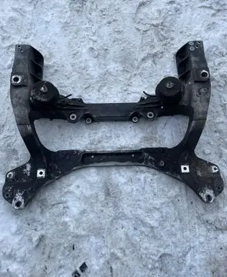 Infiniti M30 Front subframe 