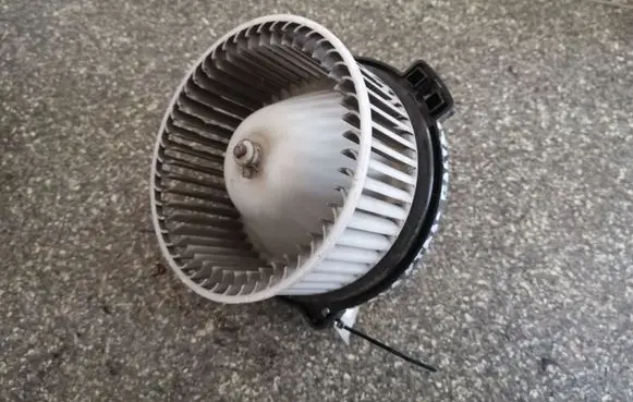 Mitsubishi Galant Heater fan/blower 1940000240