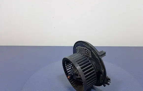 Volkswagen PASSAT CC Heater fan/blower 3Q1819021A