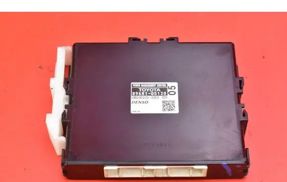 Toyota Corolla Verso E110 Engine control unit/module ECU 89681-05130