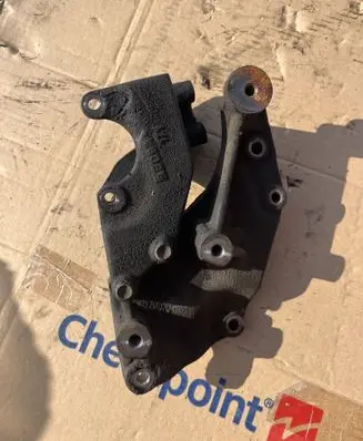 Mitsubishi L200 Other engine part 