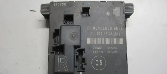 Mercedes-Benz E W211 Door control unit/module 2118201626