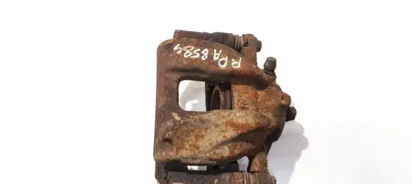 Honda CR-V Front brake caliper