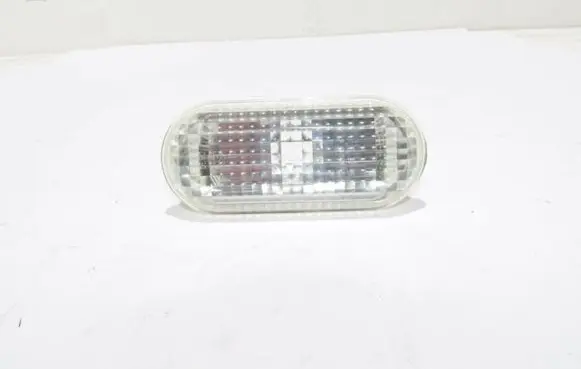 Ford C-MAX I Front fender indicator light 4M5A13K309AA