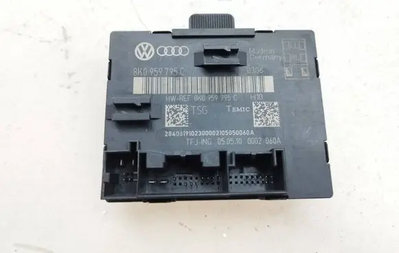 Audi A4 S4 B8 8K Door control unit/module 8K0959795C