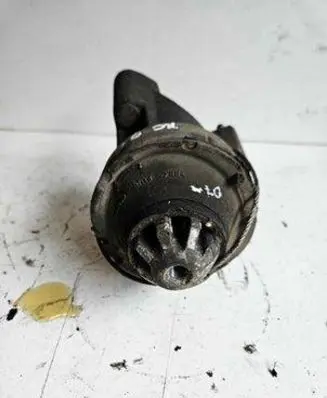 Volvo XC90 Engine mount bracket 30680590