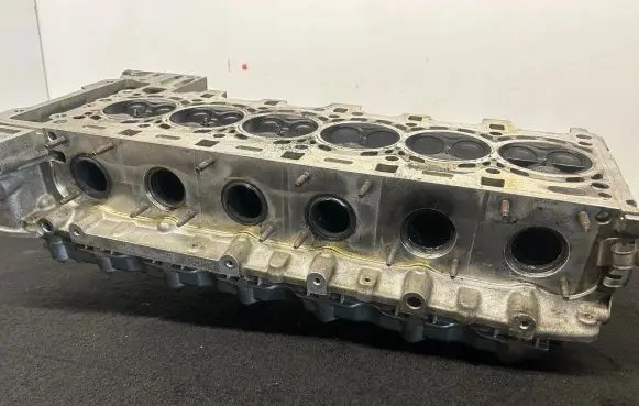 BMW 1 F20 F21 Engine head 7568270 756826810
