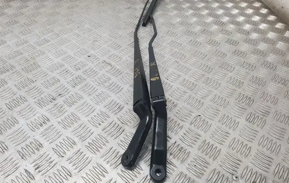 Peugeot 206 Windshield/front glass wiper blade 