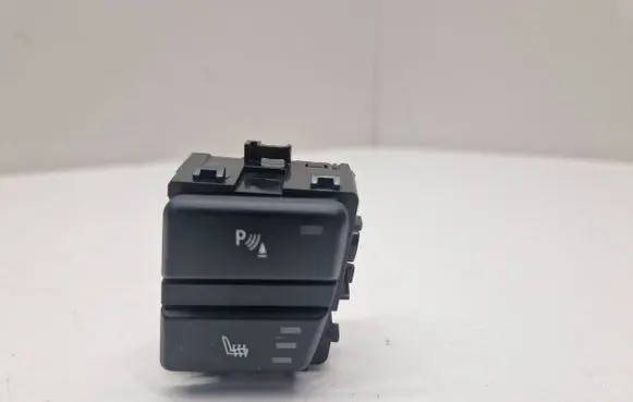 BMW 5 E60 E61 Seat heating switch 915907702 502299