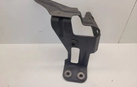 Audi A6 S6 C6 4F ABS pump bracket 03G131529B