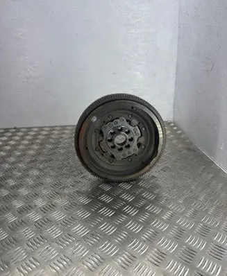 Audi Q3 8U Flywheel 06J105266R