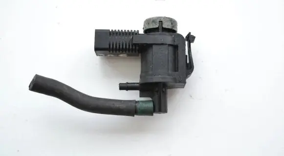 Audi A4 S4 B8 8K Turbo solenoid valve 1K0906283A